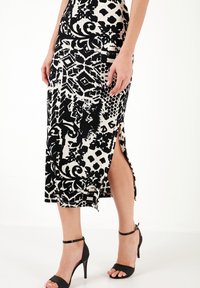 LELA SLIM FIT SET - Fustă tip creion - black