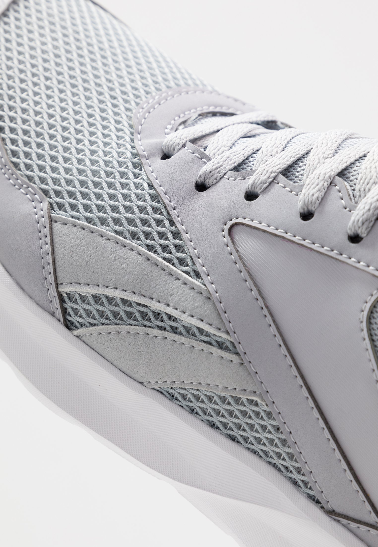 reebok quick motion mens trainers