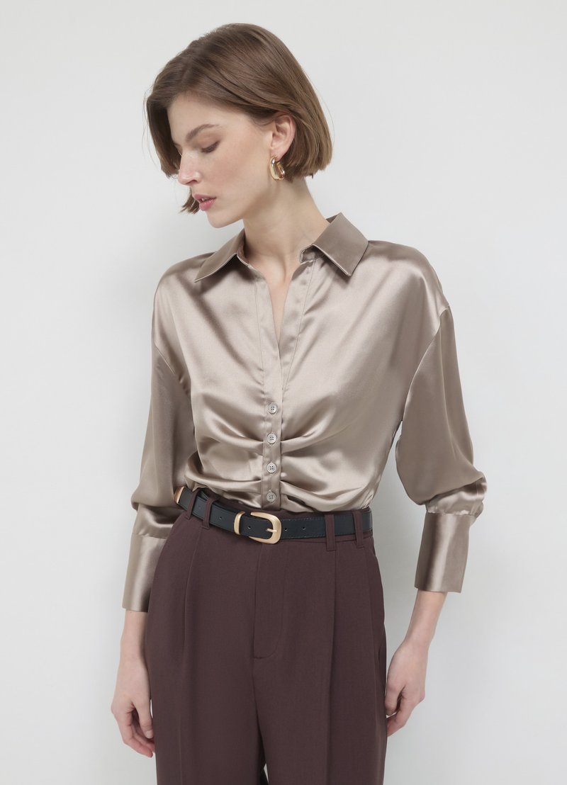 Calliope CROP SIMIL CON ARRICCIO - Camicia - tortora