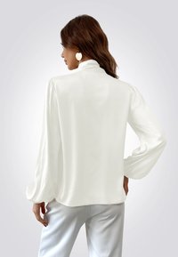 Cupshe Camicetta - white