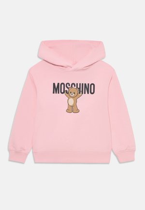 Rosa hettegenser laget av bomullsblanding, med et bjørnegraphic med hevede armer og "MOSCHINO"-tekst i svart. Elastiske mansjetter og nederkant.