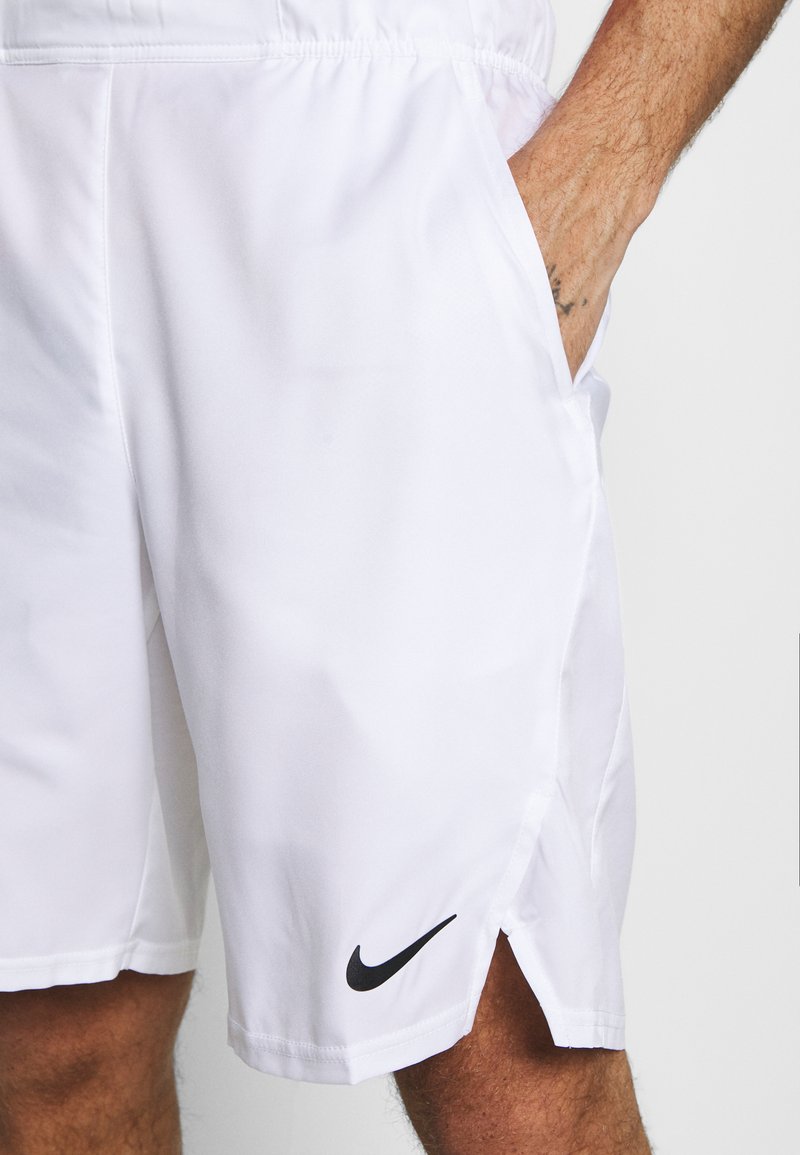 Herren Shirts | Nike Performance VICTORY SHORT kurze Sporthose white/black/weiß - JW49917 Herren Shirts | Nike Performance VICTORY SHORT kurze Sporthose white/black/weiß - JW49917