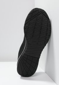 Skechers Sport Tenisky - black