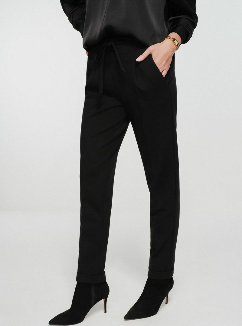 OCHNIK SPODNIE czarny