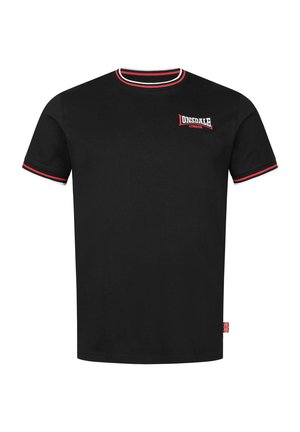 T-shirt nera in cotone, con collo rotondo rifinito in rosso e bianco, maniche corte e un piccolo logo sul petto.