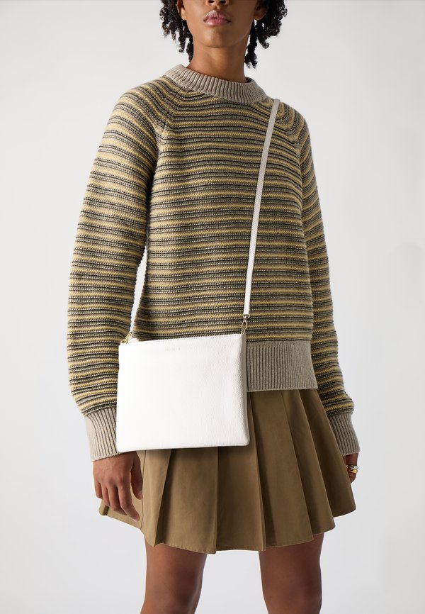 BEST CROSSBODY - Cross body bag - blanco