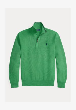 Zeleni pulover z zadrgo, izdelan iz teksturirane pletene tkanine. Ima stoječi ovratnik in majhen vezen logotip na levi strani prsnega koša.