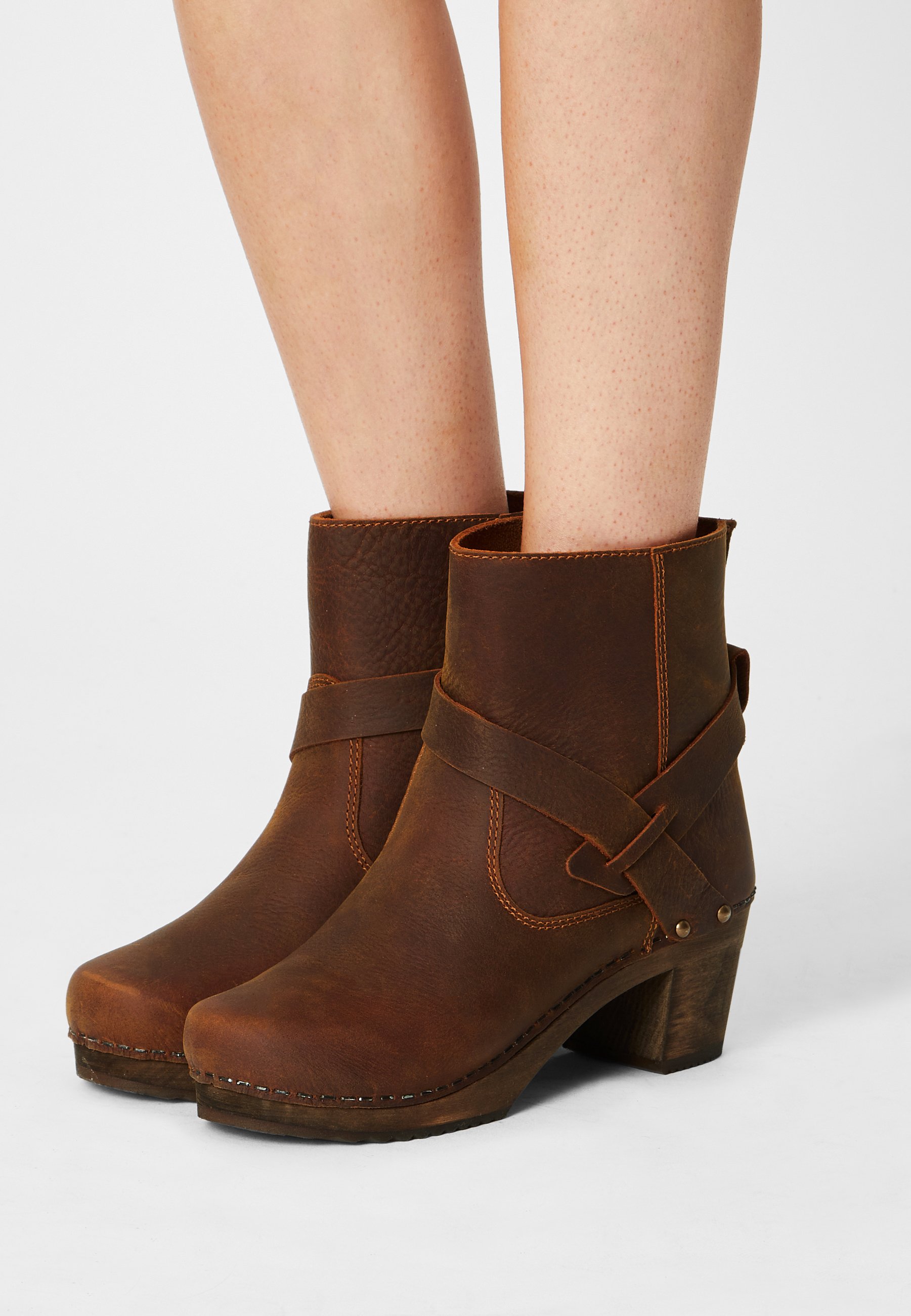 Sanita RISI SQUARE - Stivaletti - cognac - Zalando.it