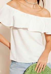 Friends Like These AIRFLOW RUFFLE LOOK BARDOT - REGULAR FIT - Bluse - white