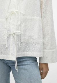 Vero Moda VMPALMA  - Bluse - bright white