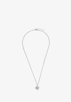 Zilveren ketting met een fijne schakelkettinkje en een cirkelvormige kompasbedel met ingewikkelde uitsnijdingen en een gepolijste oppervlakte.