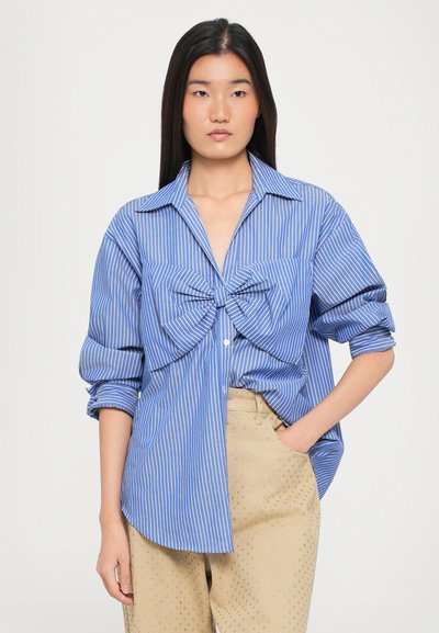 sandro CHEMISE - Hemdbluse - bleu/blanc