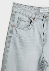 Stradivarius Džíny Relaxed Fit - dark grey