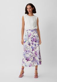 comma MIDI MIT ALLOVER PRINT - Gonna a campana - weiß