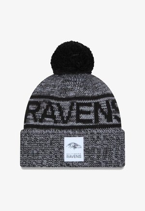 Berretto lavorato a maglia nero e grigio con pon-pon, presenta il testo "RAVENS" e un'etichetta con il logo dei Baltimore Ravens sul risvolto.