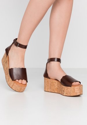 Plateausandalette - brown