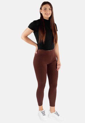 - Legginsy