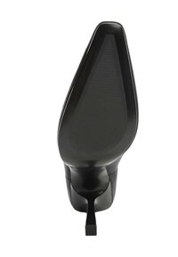 Chaussure noire à talon haut avec un bout pointu, finition lisse et semelle noire texturée ; présente un talon aiguille étroit et un design épuré.