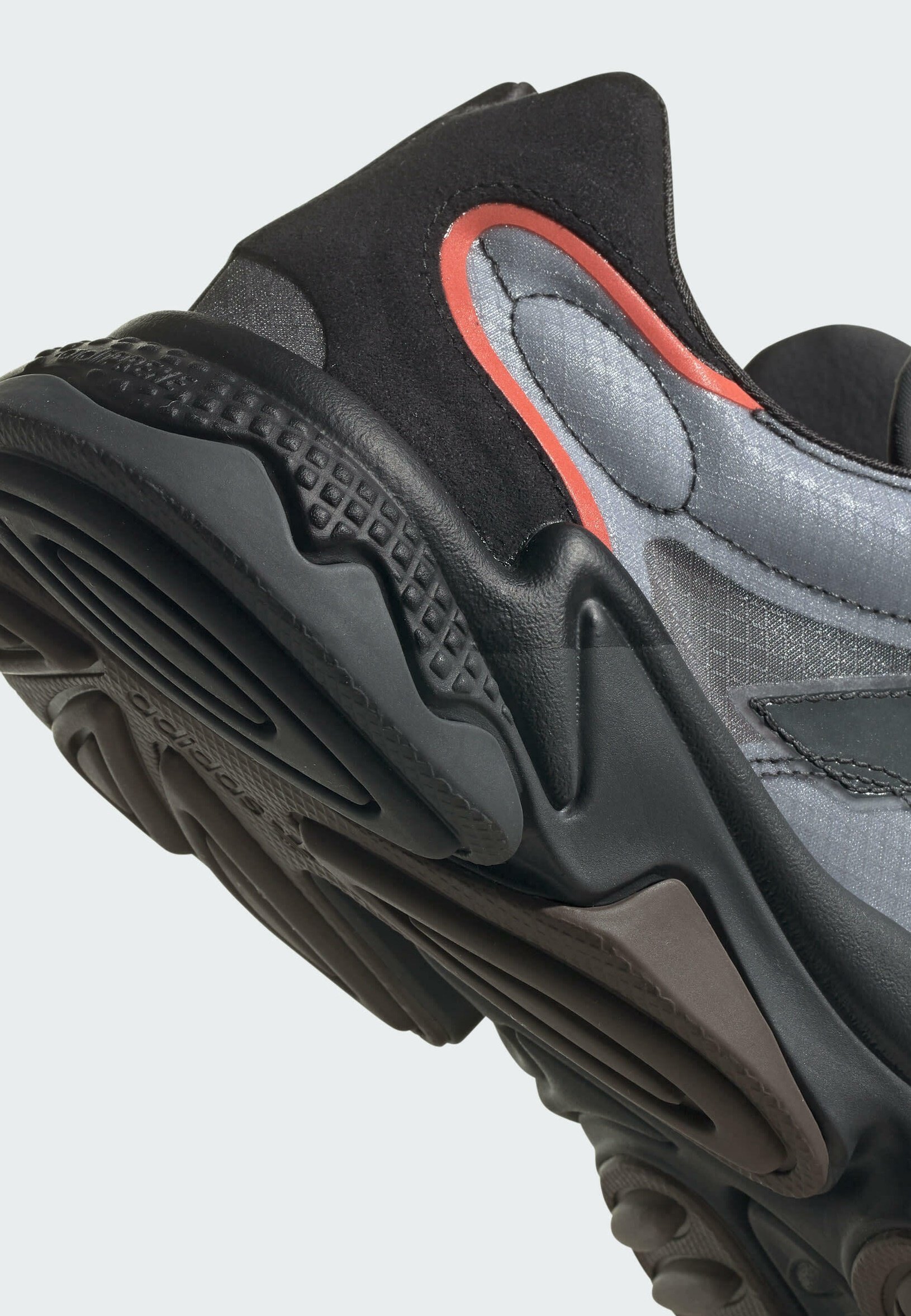 adidas originals ozweego big logo