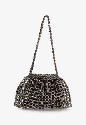 Bolso de mano de malla metálica con forma ovalada, con una correa de cuentas y parte superior fruncida. Presenta patrones circulares y un acabado texturizado en tonos apagados.