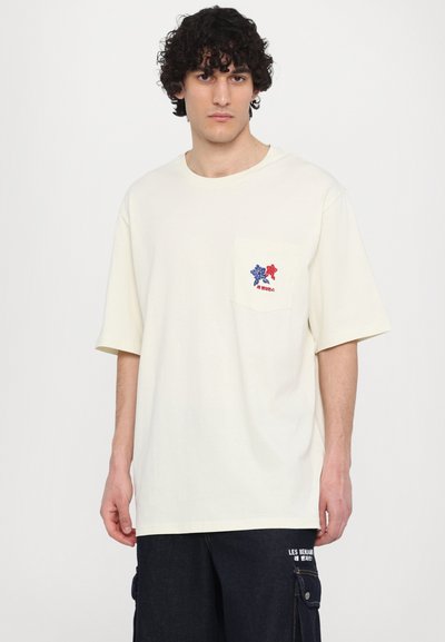 Les Benjamins OVERSIZED TEE - Μπλουζάκι με στάμπα - letter page