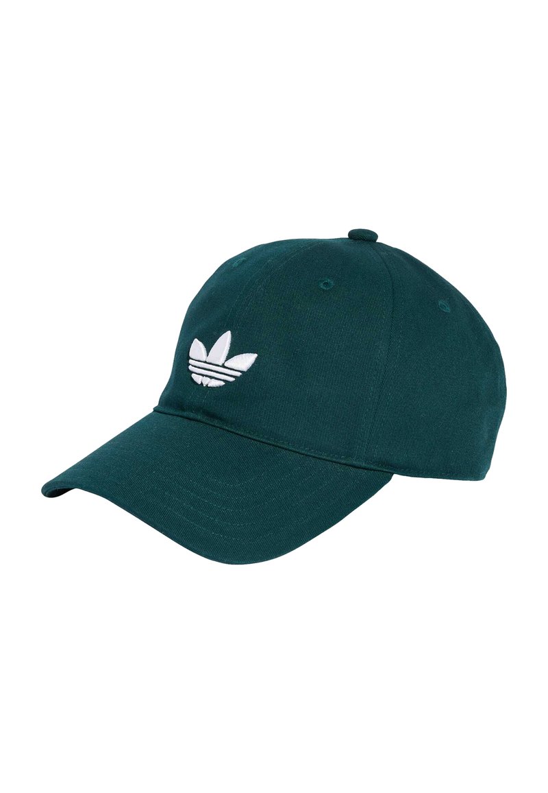 Casquette de baseball vert foncé en tissu, ornée d'un logo brodé blanc avec trois feuilles. Visière courbée et sangle réglable à l'arrière.