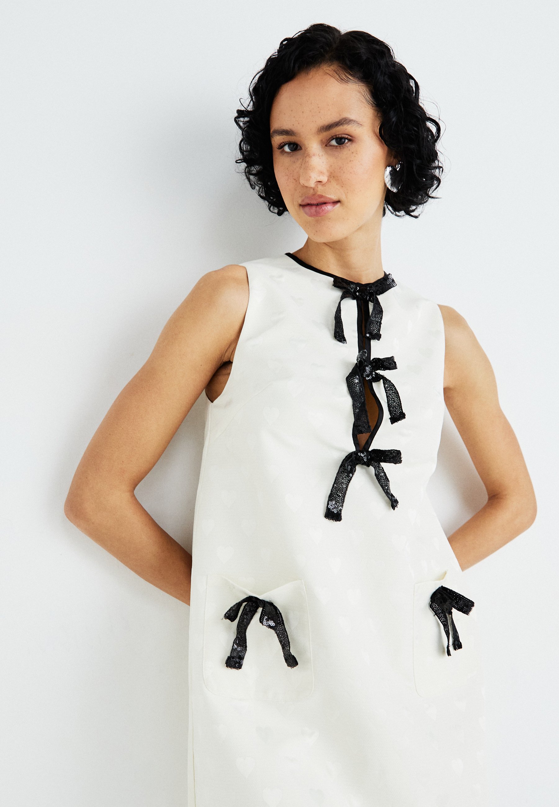 ワンピース sister jane Skylark Bow Mini Dress Skylark Bow Mini Dress – Sister Jane