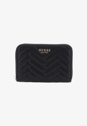 Portefeuille en cuir noir avec un matelassage en chevrons, fermeture éclair et logo doré embossé. Forme rectangulaire compacte, texture lisse, design minimaliste.