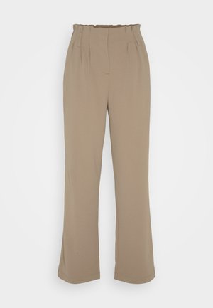JDY, JDYGEGGO PLEAT PANT - Pantalones - driftwood