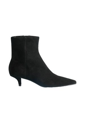 Classic ankle boots - black