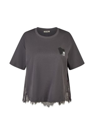 Dunkelgraues T-Shirt mit kurzen Ärmeln, rundem Ausschnitt, kleinem Brustdruck und Spitzenbesatz am unteren Saum und an den Seiten.