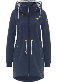 Sweat à capuche long marine avec cordons de serrage blancs et marines, fermeture éclair à l'avant, poches avec boutons jaunes et petit logo parapluie jaune sur la poitrine.