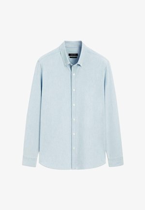 Jasnoniebieska, długorękawowa koszula zapinana na guziki, z kołnierzykiem na guziki i białymi guzikami, pokazana płasko na białym tle.