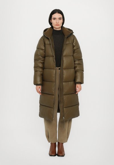 CLOSED PUFFER COAT - Téli kabát - marsh green