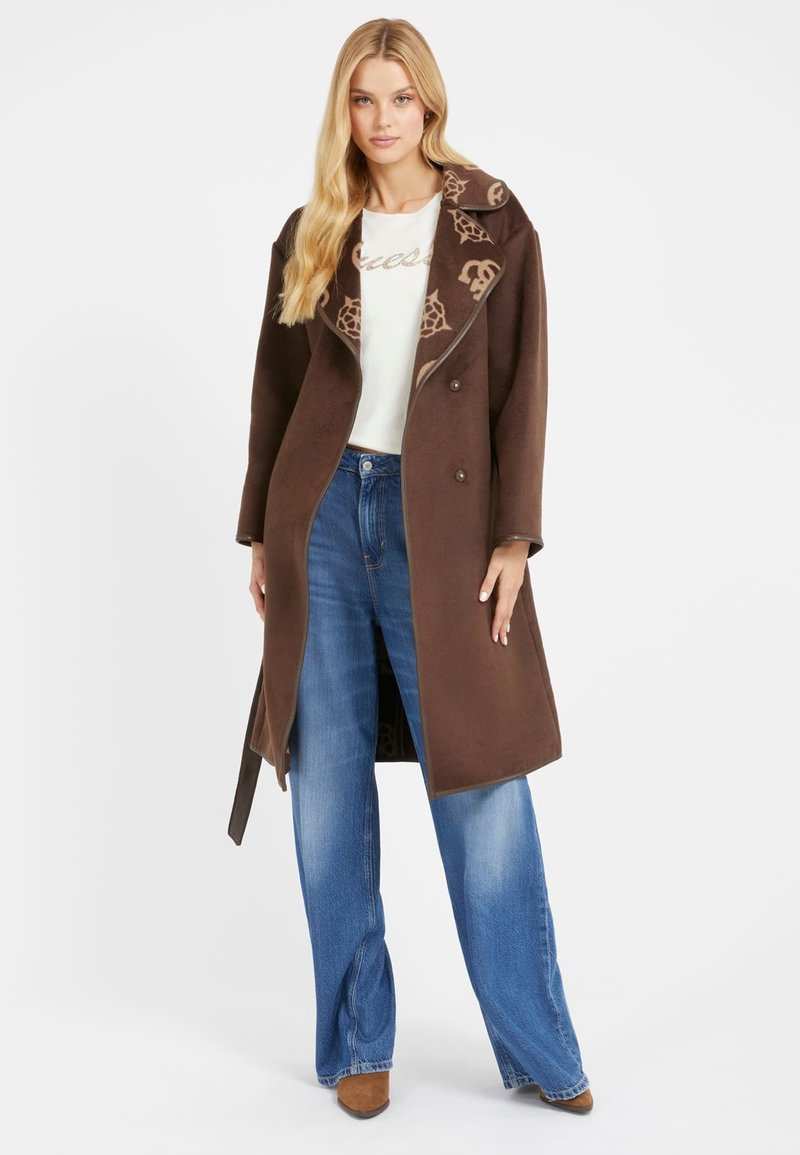 Guess LUDOVICA LOGO WRAP COAT - Klassischer Mantel - braun 