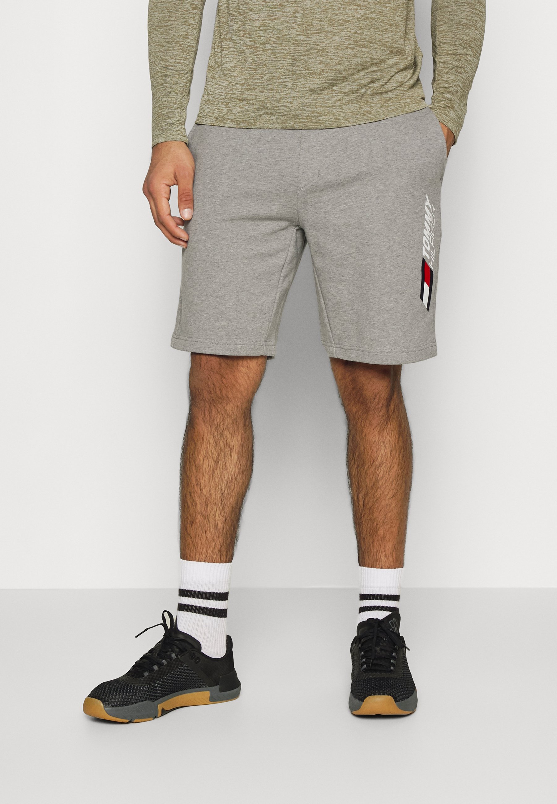 Tommy Hilfiger Pantaloncini sportivi - medium grey heather/grigio screziato  - Zalando.it