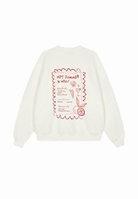 Felpa color crema con una grafica rossa stampata "MENU ESTIVO CALDO" e disegni di cibo e bevande incorniciati in un design a scallop.