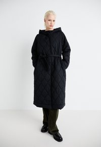 Vero Moda VMSASHA LONG COAT - Vinterkåpe / -frakk - black