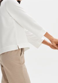 OPUS Felpa - white