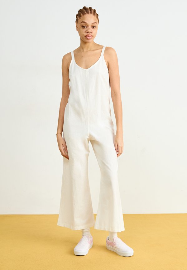 SUMMER ICON - Jumpsuit - egret