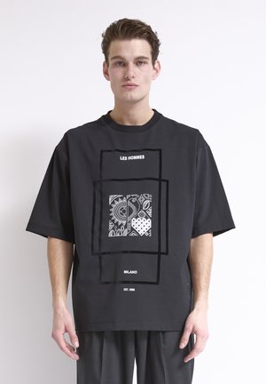 T-shirt con stampa - black