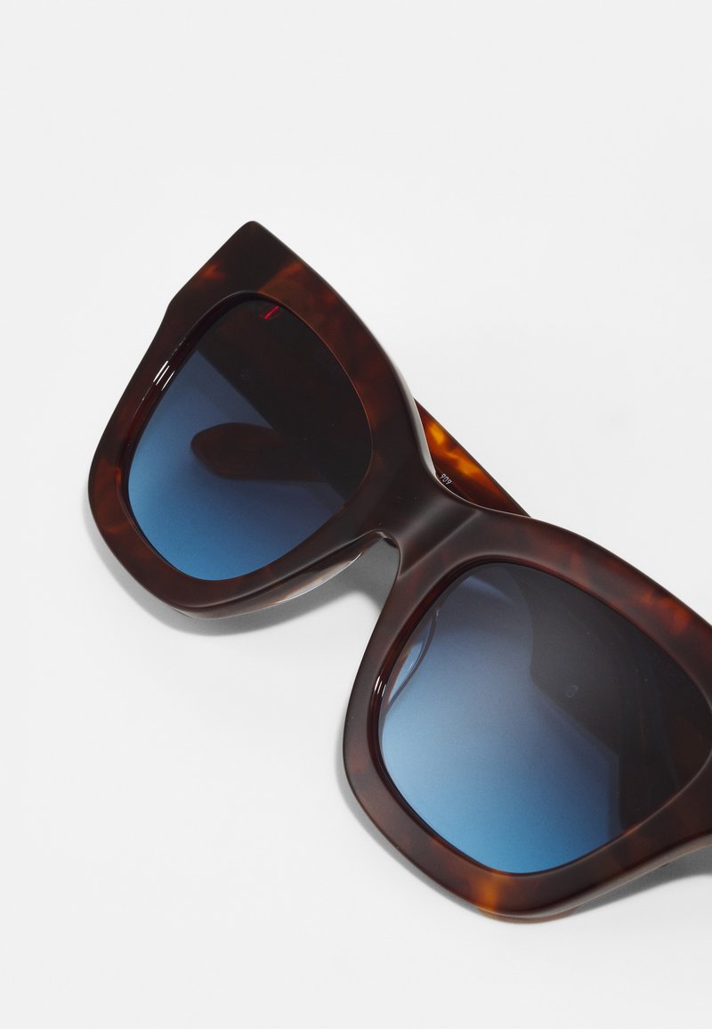 Quay Australia Tortoise Shell Sunglasses with Gradient Lenses AFTER PARTY Oversized Square Lens Sunglasses – QUAY main image 2