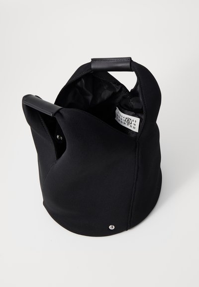 MM6 Maison Margiela LAYERED JAPANESE BUCKET - Handtas - black