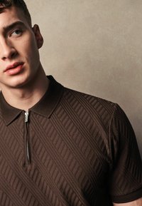 Next TEXTURED - Pikeepaita - chocolate brown