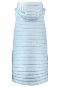 Jasnoniebieska pikowana kamizelka bez rękawów z kapturem. Gładka, błyszcząca faktura i pionowe przeszycia dla izolacji.
