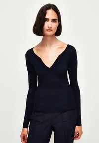 Unausgewählt, navy blue