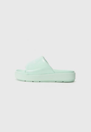 JORDAN SOPHIA - Mules - igloo/white