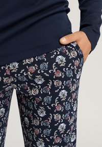 Hanro LANGER DAY SET - Conjunto de pijama - navy botany print