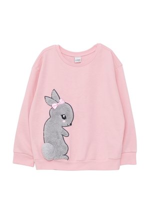 Różowa dziecięca bluza z długim rękawem z szarą aplikacją królika w różowej kokardce i puszystym ogonkiem po lewej stronie z przodu.