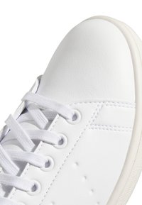 adidas Golf STAN SMITH - Golfskor - cloud white/collegiate navy/off white